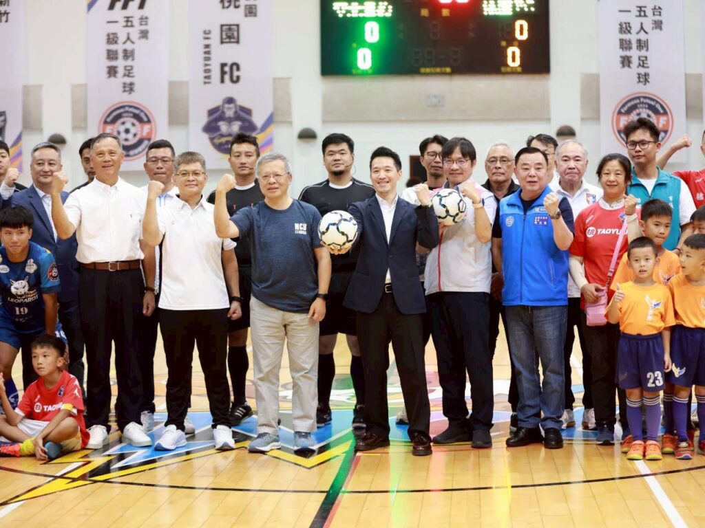 FF1桃園FC主場首進中央大學　上千俱樂部小球員進場為桃園加油