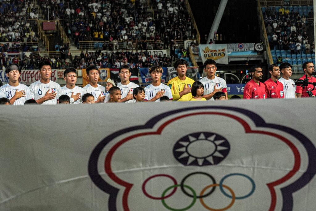 陳昭安開幕式抱小孩嚴重違反規定　亞足聯將懲處中華足協