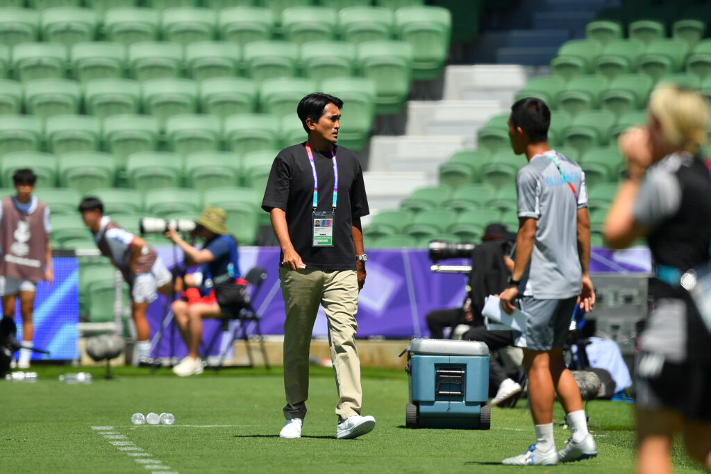 頂著38度高溫奮戰！中華女足亞洲盃首戰0:2不敵日本　主帥查克摩爾：為球員自豪